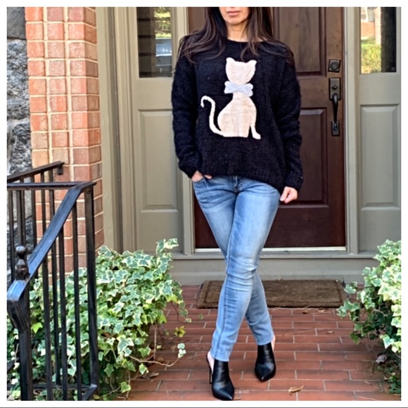 ✨LAST ONE ✨PARIS✨Fuzzy chic cat sweater - Picture 3 of 6
